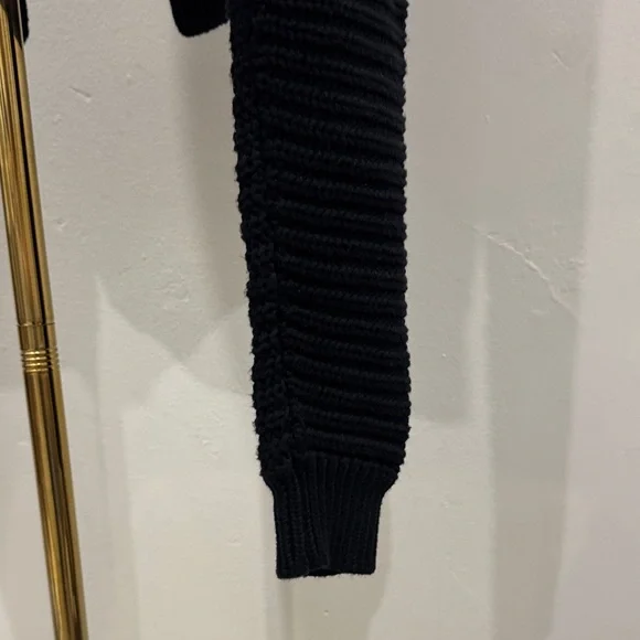 NWT 🖤 RTA Black Cotton Turtleneck Sweater with Front Slit – Size Large
